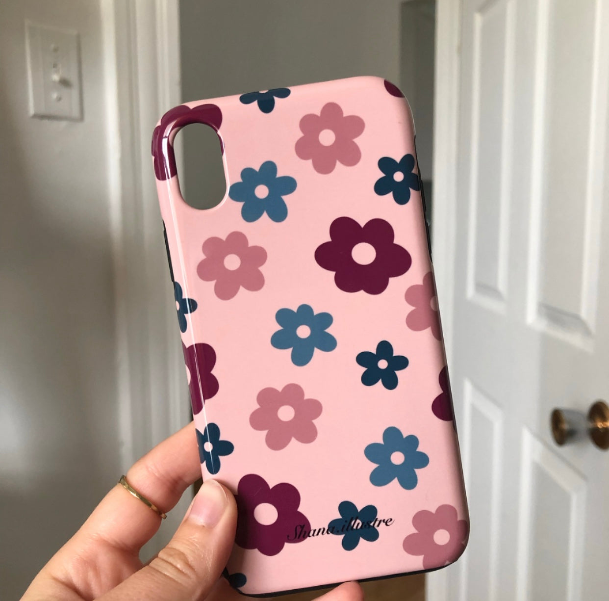 Case floral